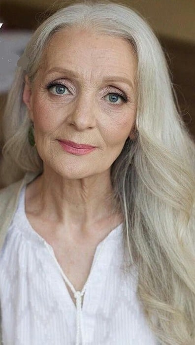 Subtle Eye Makeup for Older Women