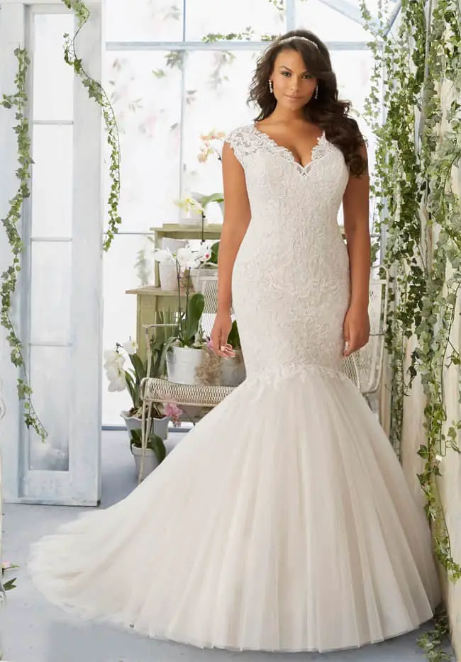 Amazing Plus Size Wedding White Dress