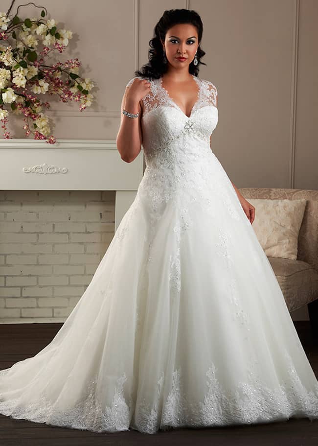 20-affordable-plus-size-wedding-dresses-for-women-2023-sheideas