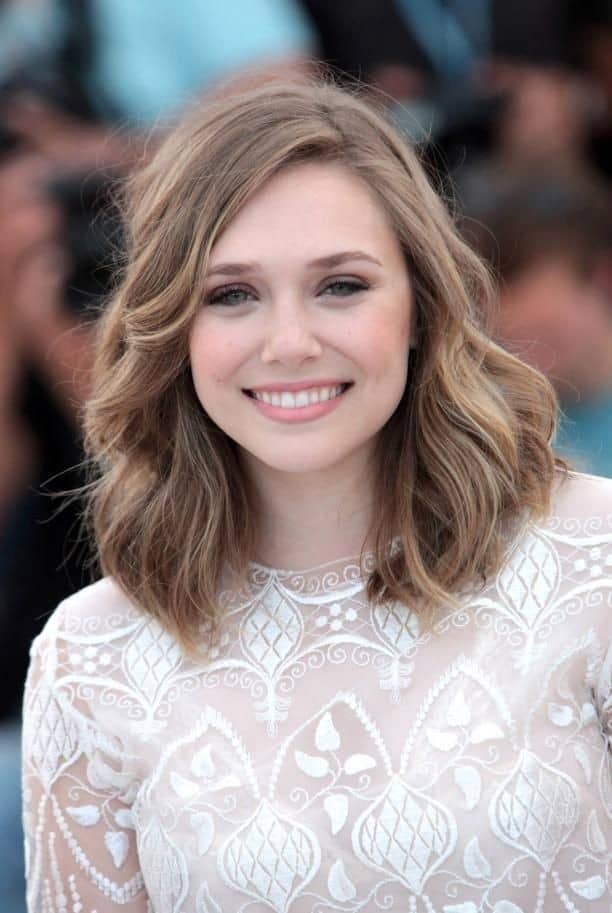 25 Cool Medium Length Hairstyles for Girls and Women 