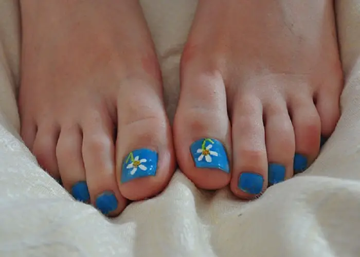 Simple and Easy Toe Nail Art Design Ideas