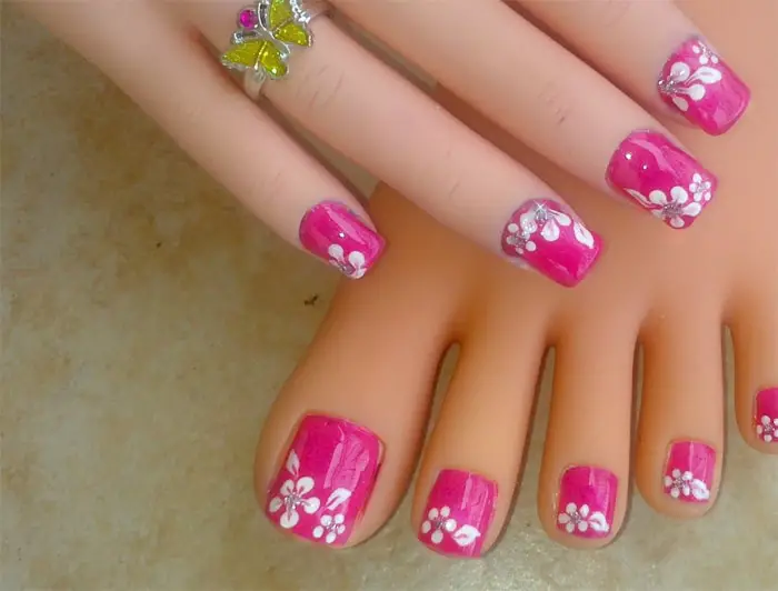 Summer Toe Nail Design Ideas for Women