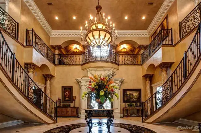 Beautiful Custom Foyer Design Trends