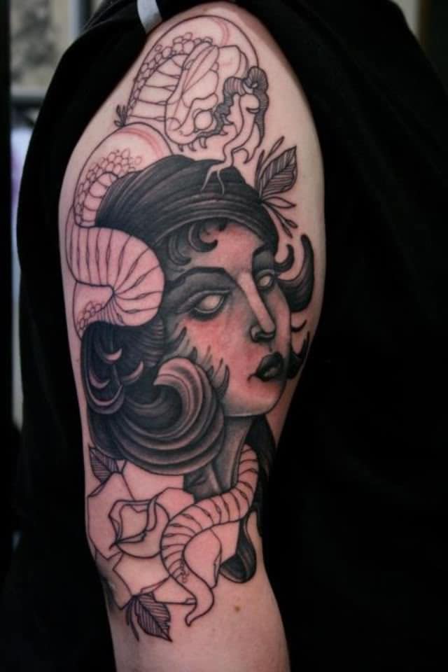 Half Sleeve Tattoo Designs for Girls