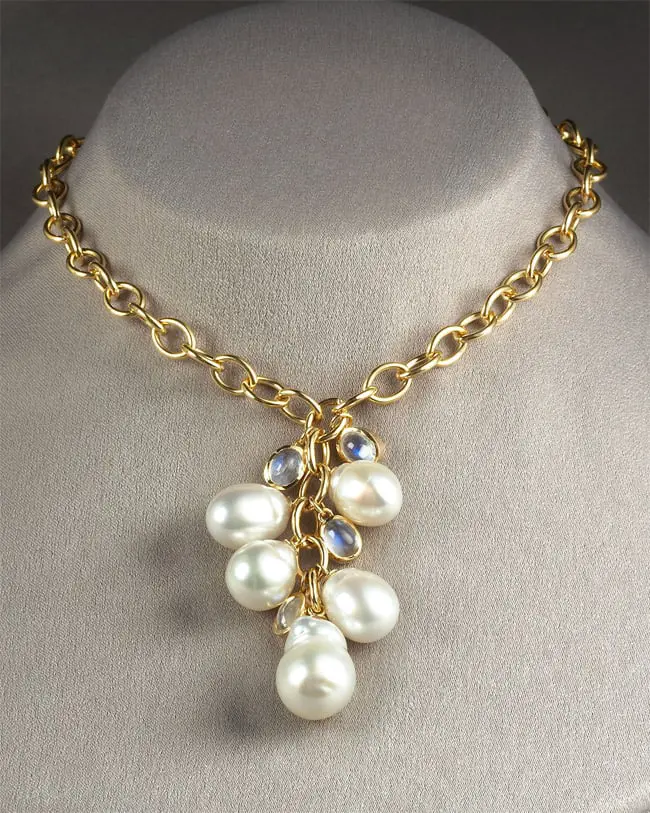 Stylish Baroque Pearl Necklaces for Women