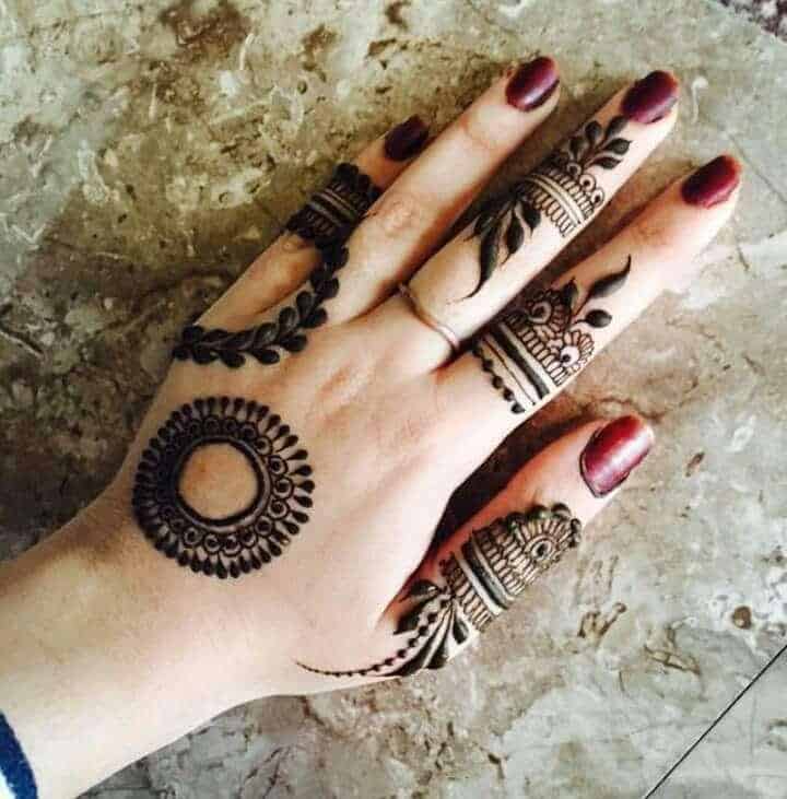 17 Cute and Beautiful Mehndi Designs Pictures – SheIdeas