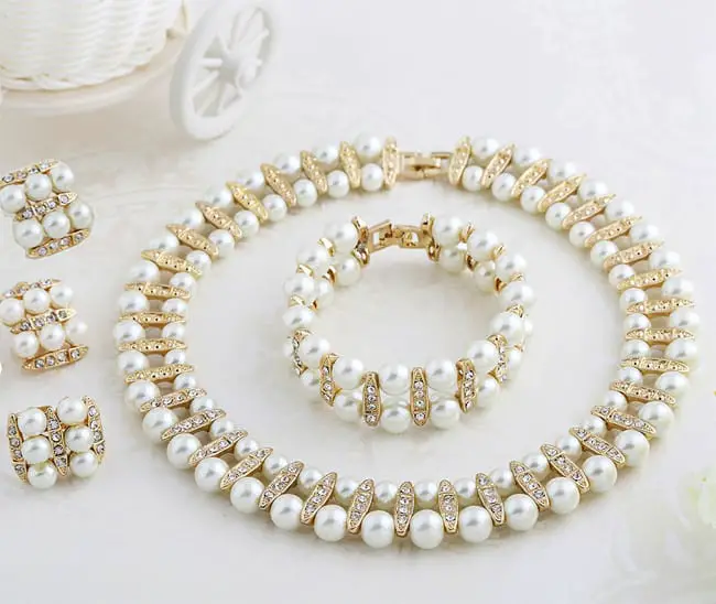 Wonderful Pearl Necklaces Jewelry for Women