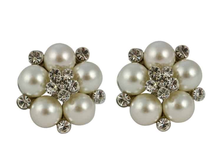 20+ Mind Blowing Pearl Earrings 2023 – SheIdeas