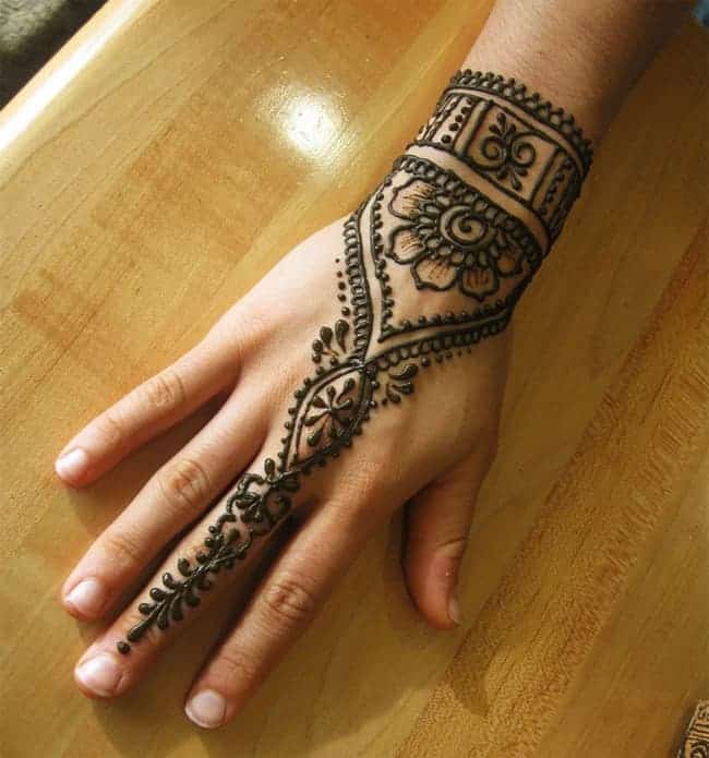 20 Latest Engagement Mehndi Designs – SheIdeas