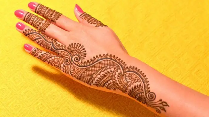 20 Latest Engagement Mehndi Designs – SheIdeas