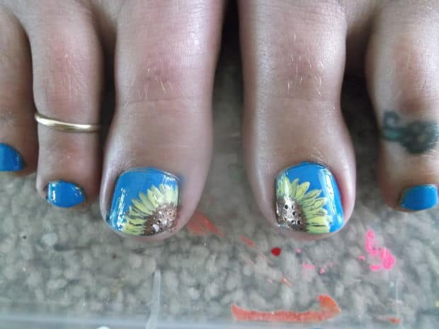 25 Amazing Sunflower Nail Designs for Girls – SheIdeas