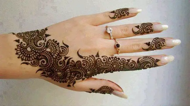 20 Latest Dubai Mehndi Designs Pictures 2019 – SheIdeas