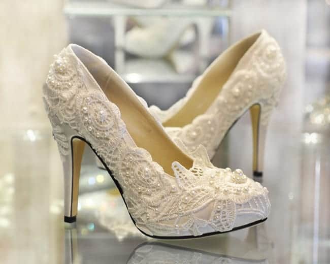 Beautiful High Heel Ivory Lace Wedding Shoes