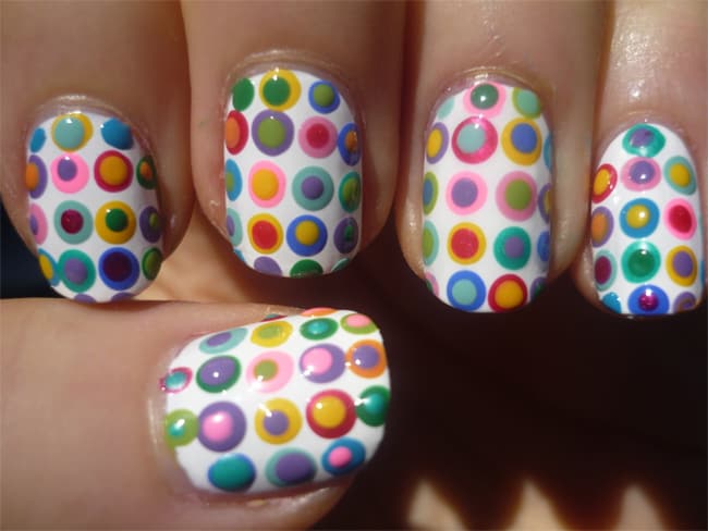 35 Inspirational Polka Dot Nail Art Designs – SheIdeas