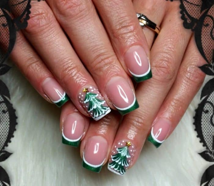 30 Attention Grabbing Christmas Nail Designs Sheideas 