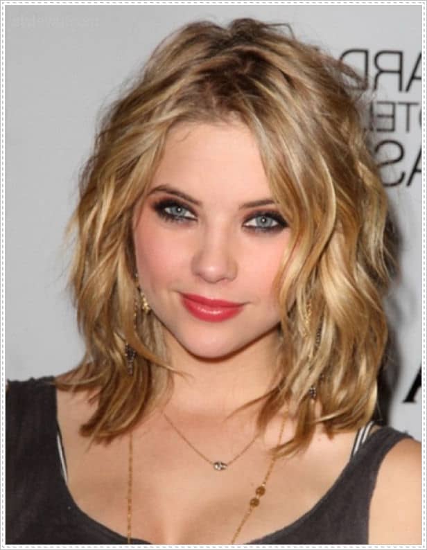 Medium Haircuts For Thick Hair And Round Faces