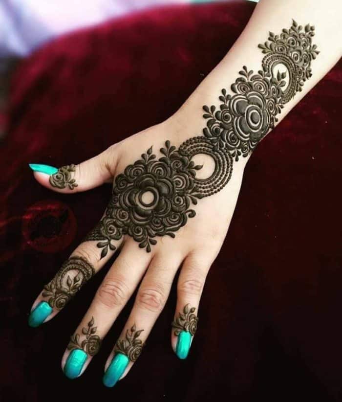 25 Magnificent Henna Cuff Designs for Inspiration – SheIdeas