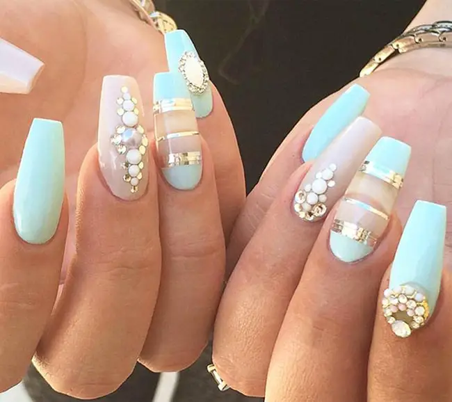 17 Cool Rhinestone Nail Designs For Inspiration Sheideas 4818