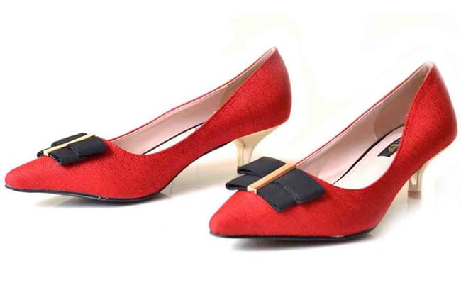 elegant-red-wedding-shoes-for-winter