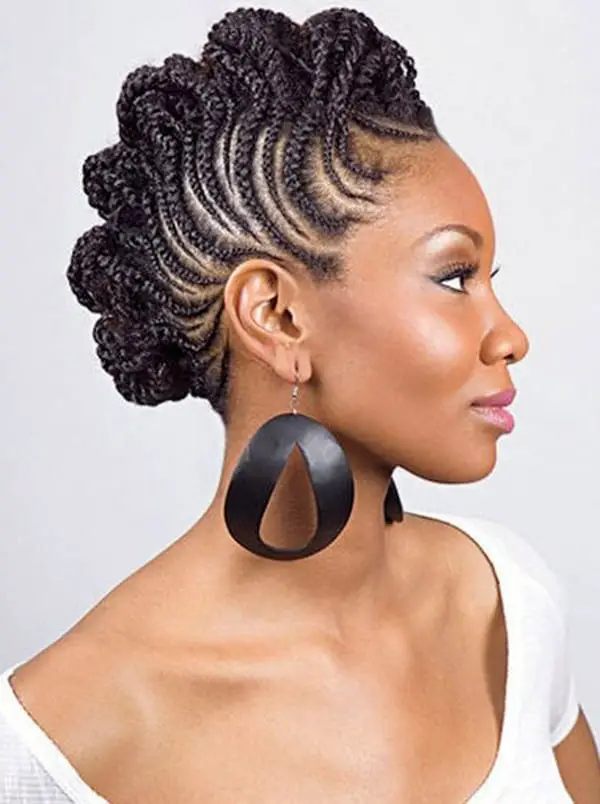 good-short-hairstyle-with-braids-for-black-women