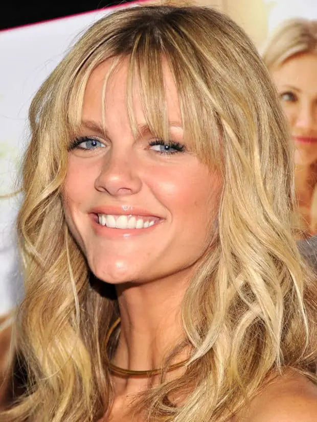 Brooklyn Decker Hairstyles With Bangs For Triangle Faces 