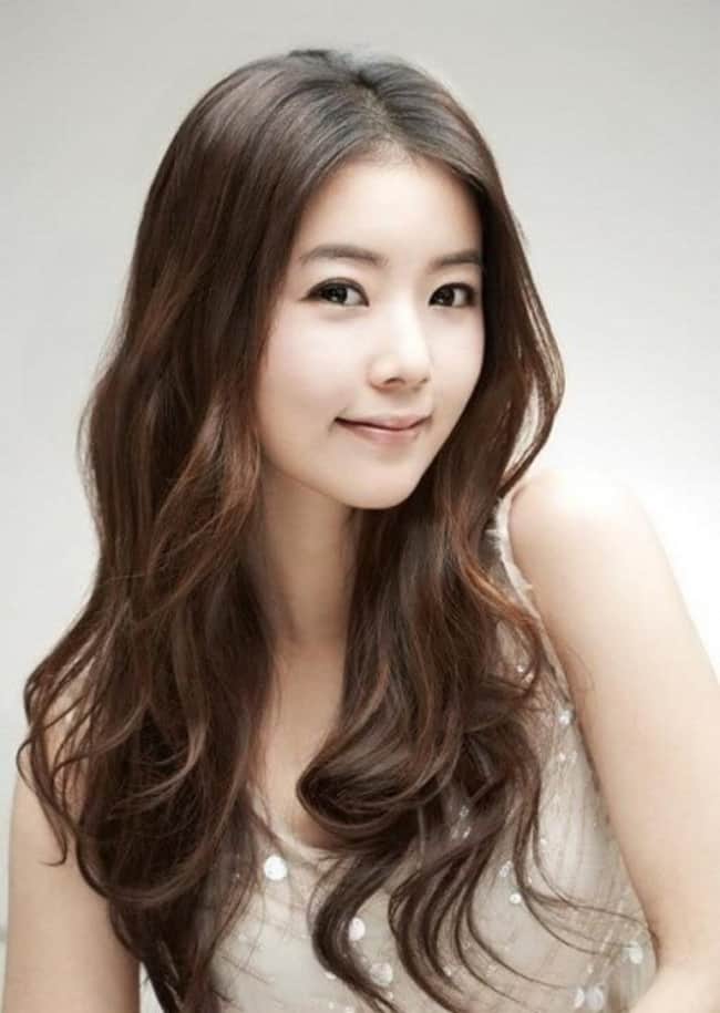 15 Famous Korean Hairstyles For Ladies Sheideas 8932