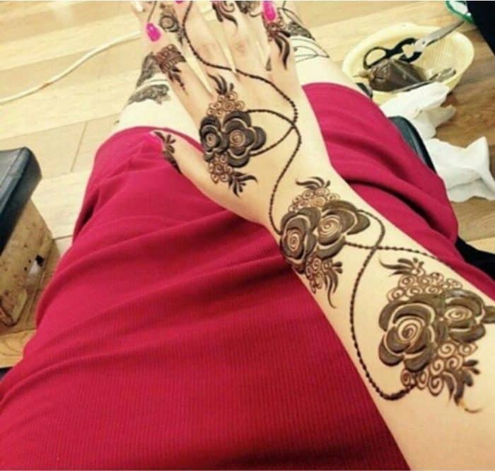 40 Glamorous Rose Flower Mehndi Designs 2020 - SheIdeas