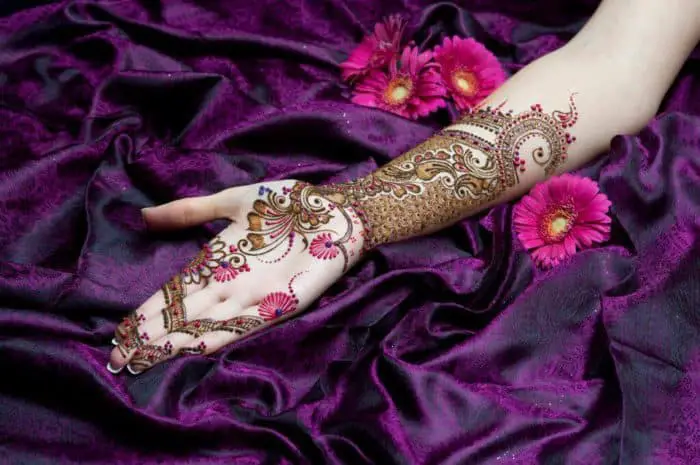 40 Glamorous Rose Flower Mehndi Designs 2019 – SheIdeas