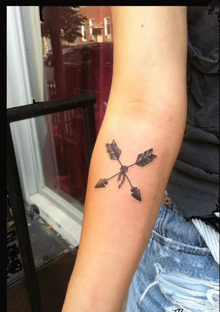 30 Alluring Examples of Arrow Tattoos Designs SheIdeas