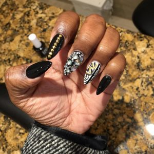 22 Hottest Black Nail Designs Pictures 2023 – SheIdeas