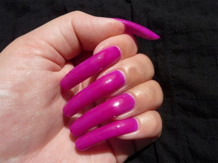 32 Cute Hot Pink Nail Designs Pictures to Try (2023) – SheIdeas