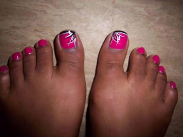 hot pink nail designs