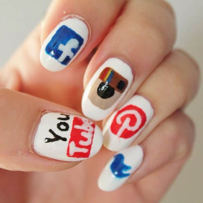 Social Media Nail Art