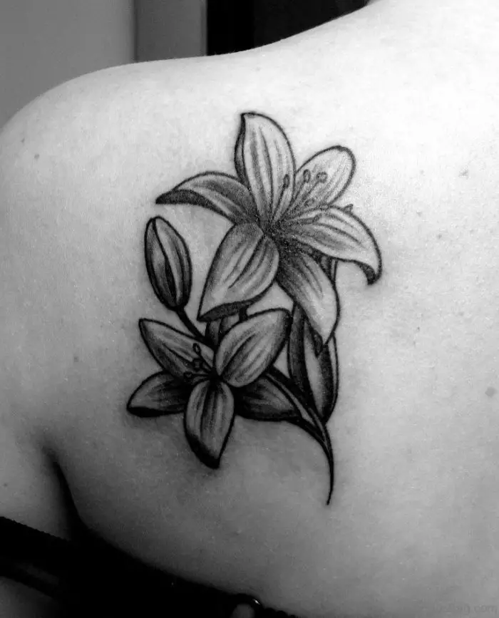 35 Beautiful Lily Flower Tattoo Designs – SheIdeas