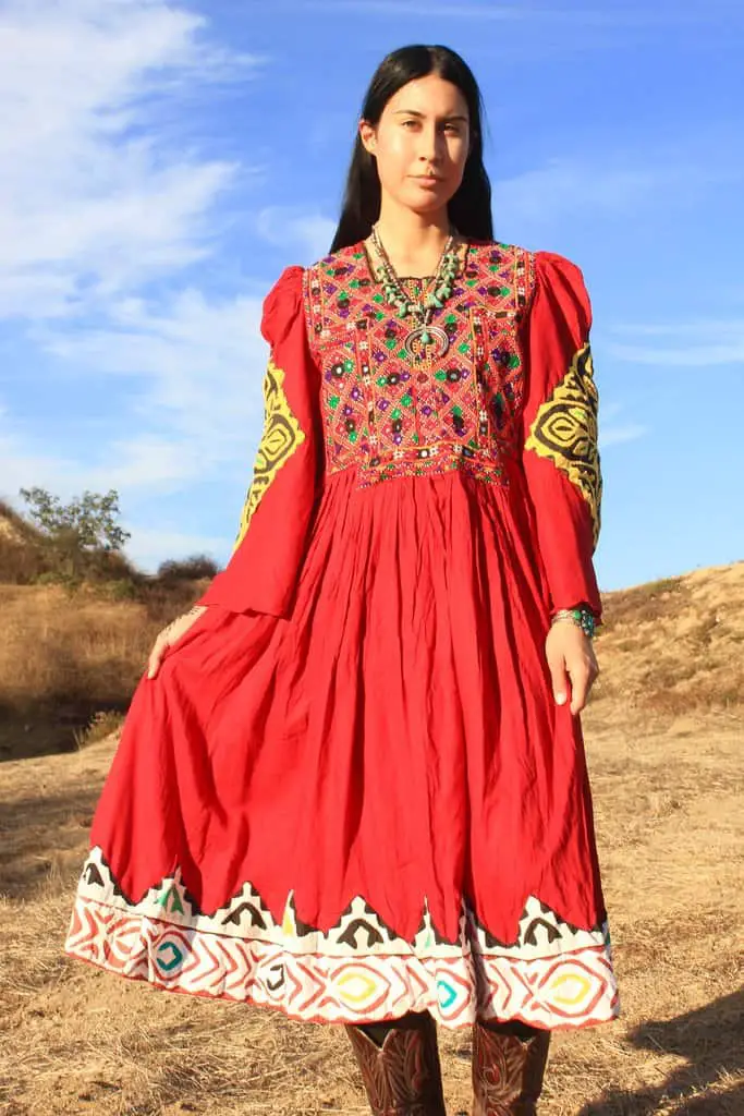 20 Latest Handmade Embroidery Dresses for Ladies – SheIdeas