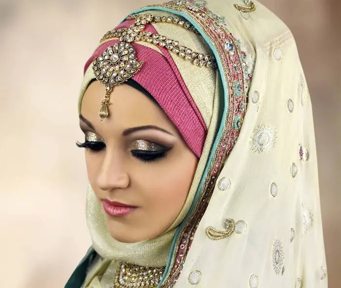 25 Beautiful Bridal Hijab Designs for Wedding – SheIdeas