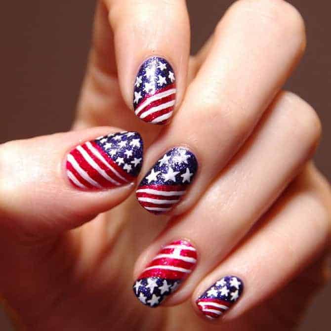 In this collection we have collected most beautiful and stunning patriotic nail...