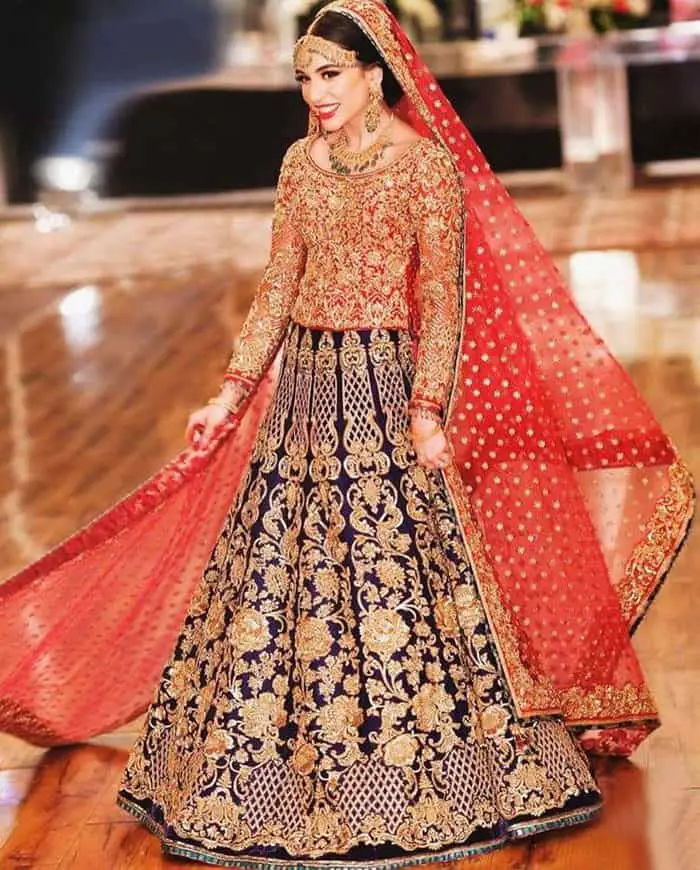 Best Bridal Barat Dresses Designs Collection 2020 21 For Wedding Brides Pakistani Wedding Dresses Pakistani Bridal Dresses Bridal Dress Design