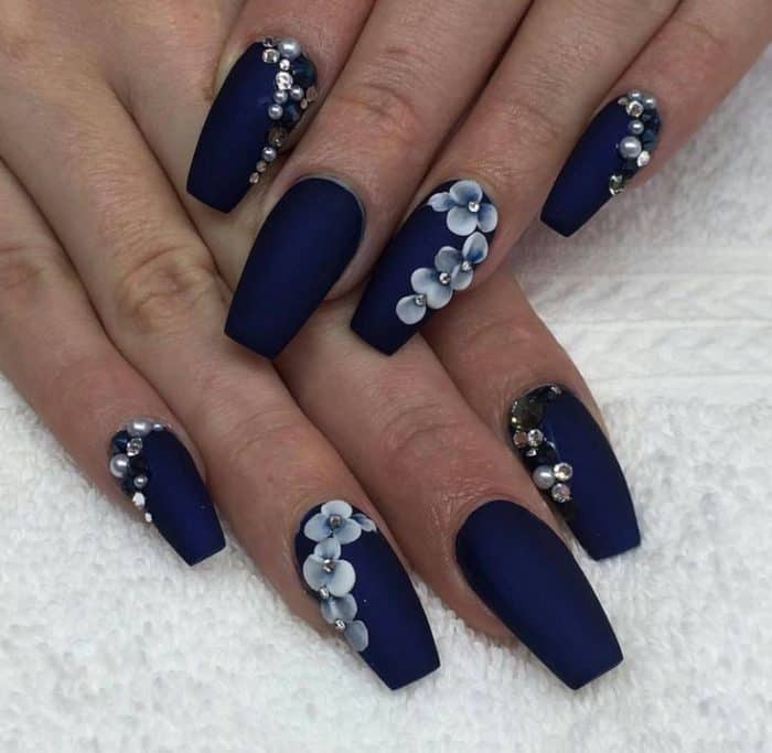 nail inspo for a blue dress