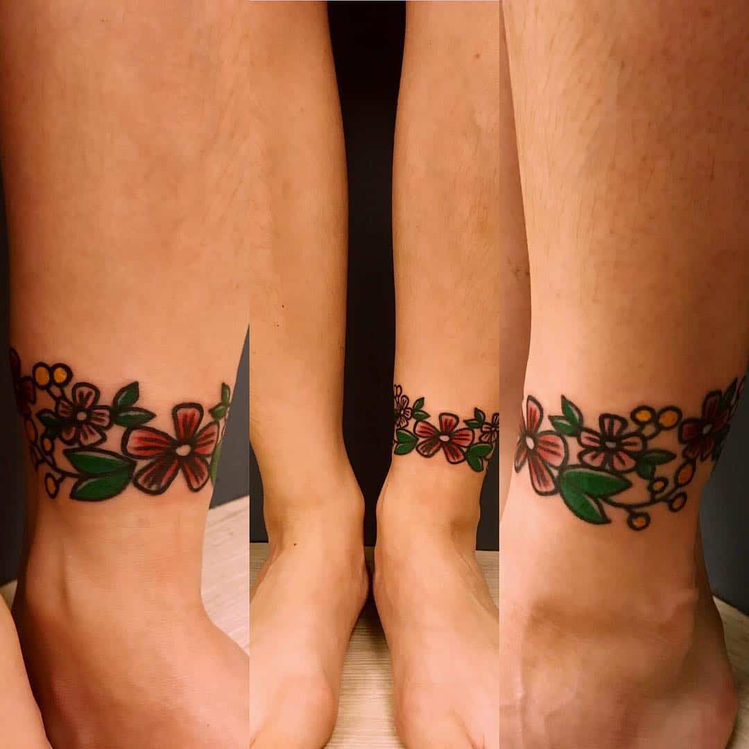 50 Remarkable Ankle Bracelet Tattoo Designs 21 Sheideas