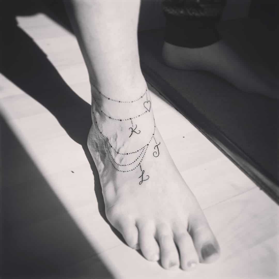 50 Remarkable Ankle Bracelet Tattoo Designs [2020 ] – SheIdeas