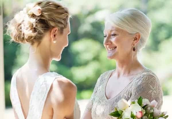hairstyles for mother of the bride over 60