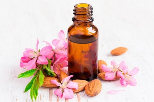Almond Oil for Eyelashes: 7 Surprising Benefits