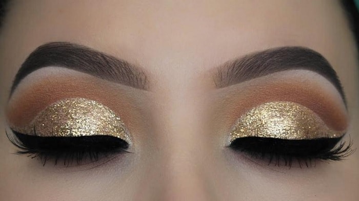 gold glitter eye makeup for brown eyes