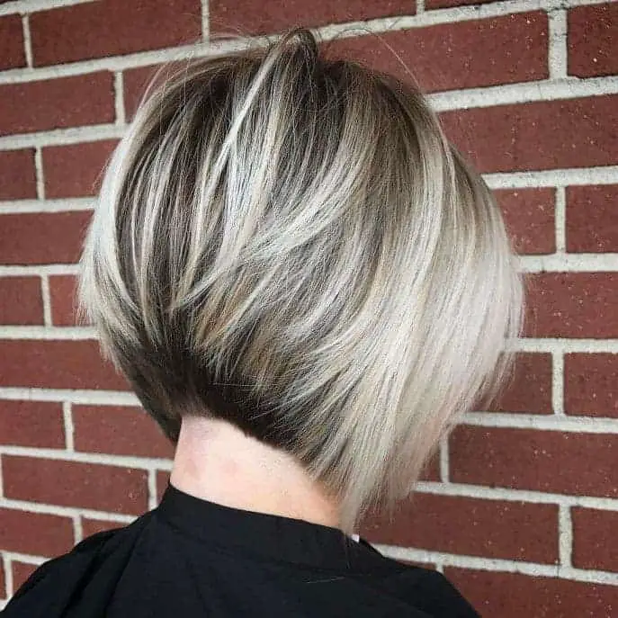 graduated bob with layers