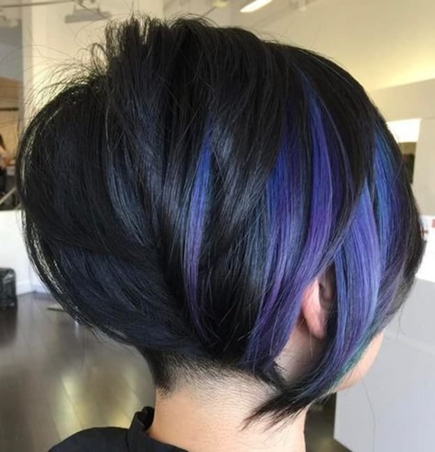 graduated bob for fine hair with blue shade