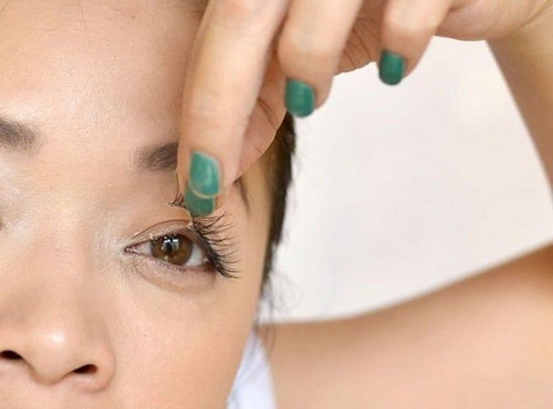 how-to-remove-false-eyelashes-3-effective-ways-sheideas