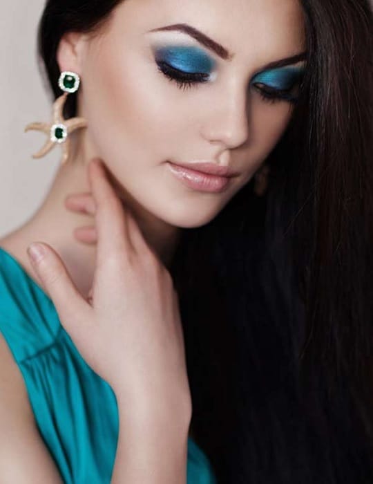 makeup for turquoise blue dress