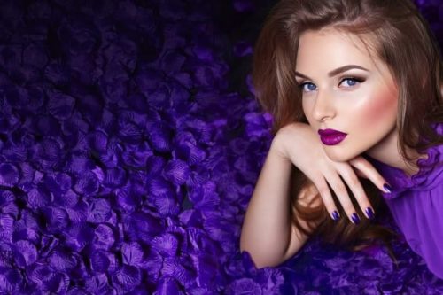 9 Fabulous Makeup Ideas to Flaunt with Purple Dresses