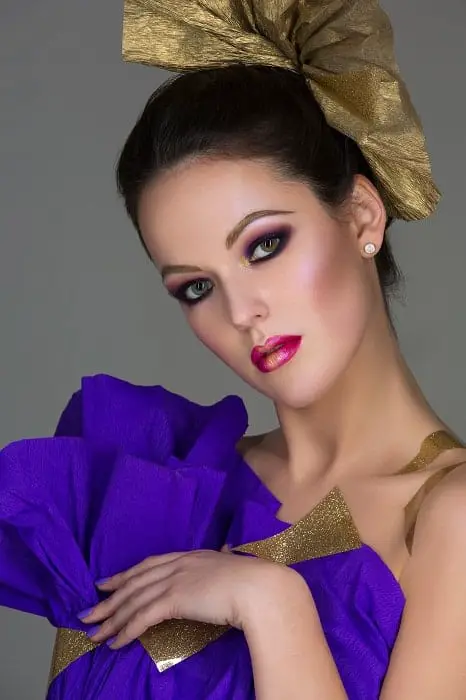 smokey eye makeup for purple dress